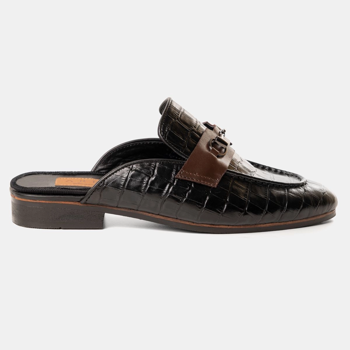 Horse-bit Half Shoe in Black