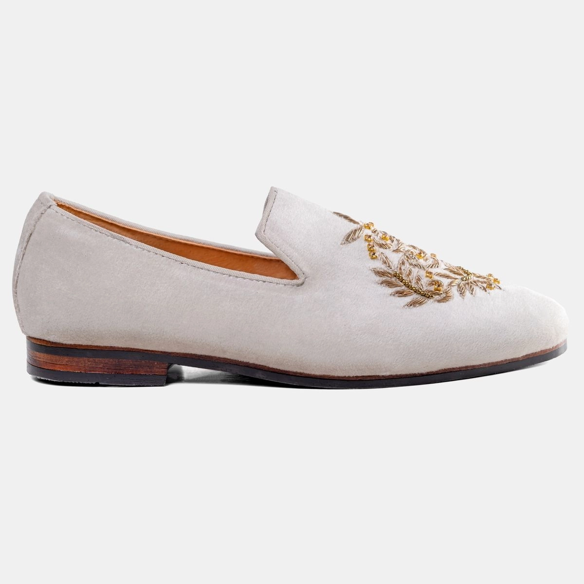 Z37 Small Boutique Zardosi on Off-White