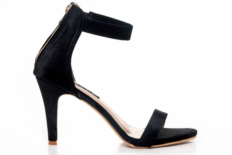 Valentine Black